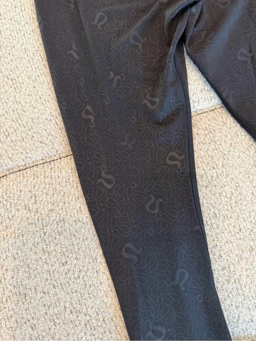 Lululemon Align High-Rise leggings - Yogo Emboss Black $118